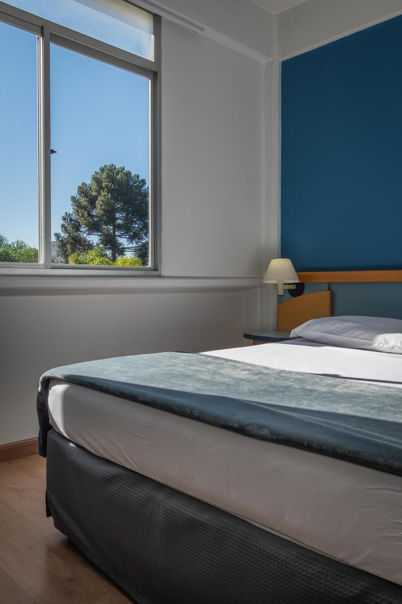 Brivali Hotel Centro 酒店 Cacador