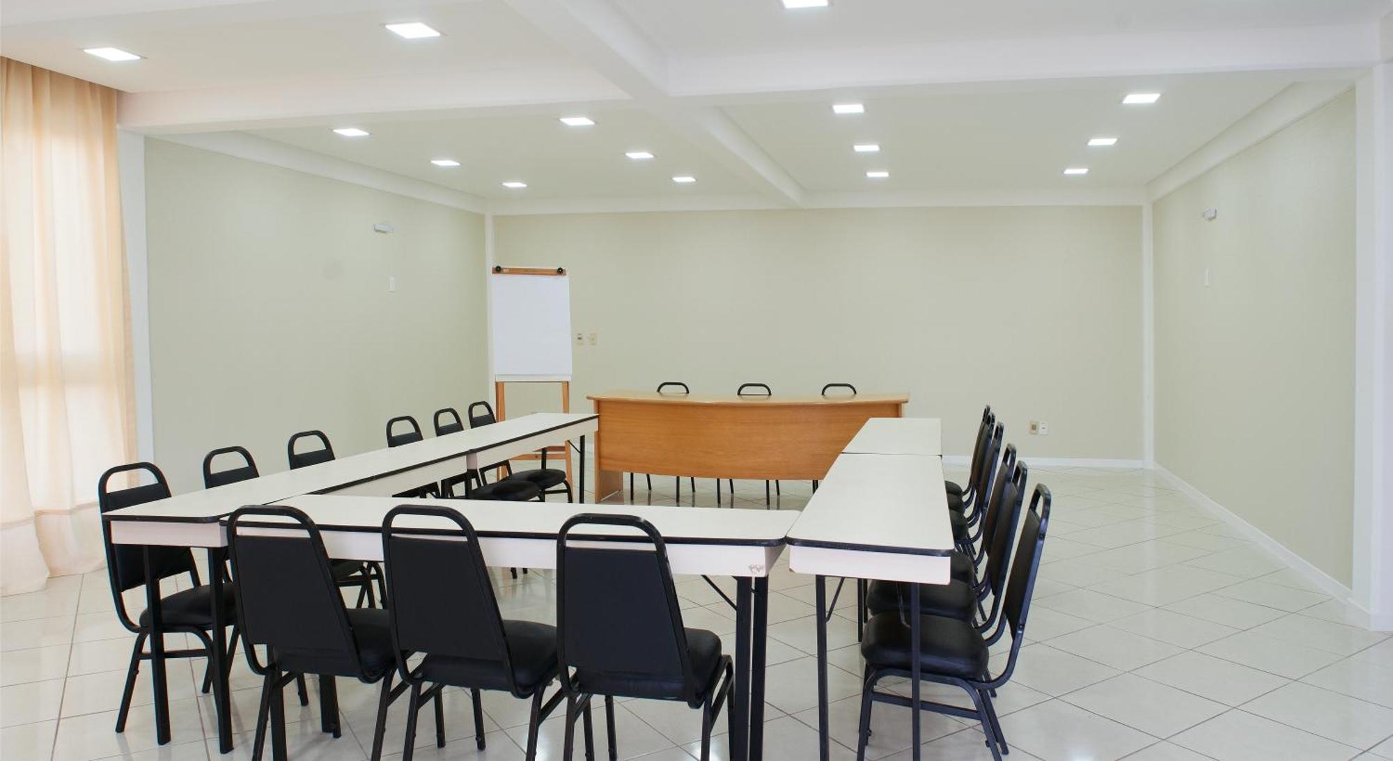 Brivali Hotel Centro 酒店 Cacador